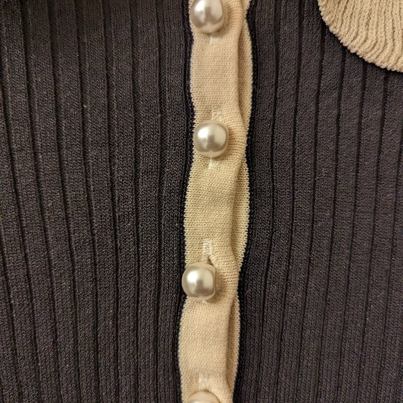 💎 Sandro Paris Women's 3/4 sleeve knit top with pearle style buttons - Picture 8 of 11